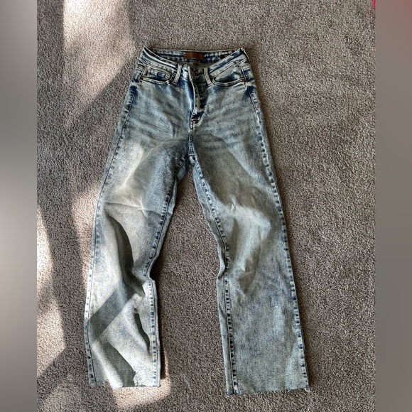 Judy Blue Jeans Sz 5/27 Acid Mineral Wash Wide Leg Raw Hem Retro Coastal Cowgirl - Picture 1 of 10